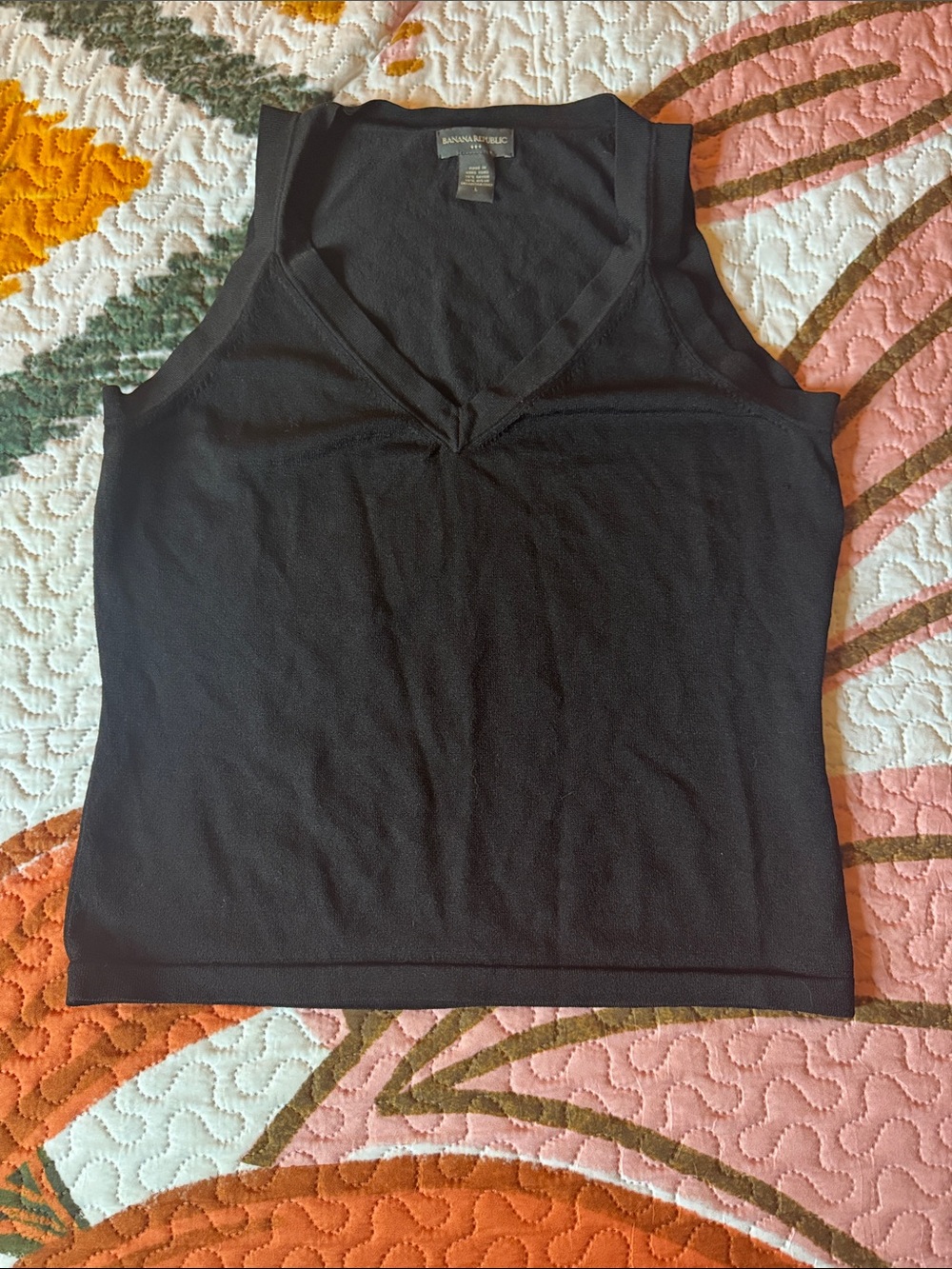 90s/ Y2K Banana Republic Black Twist V-Neck Sleeveless Tank